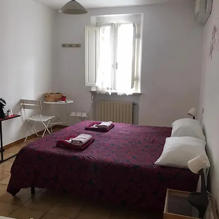 A Casa Di Lucia ベッド・アンド・ブレックファスト ピサ