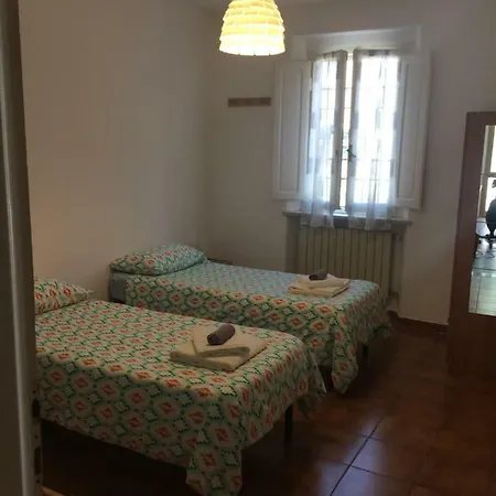 A Casa Di Lucia ベッド・アンド・ブレックファスト ピサ
