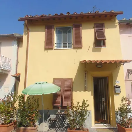 ベッド・アンド・ブレックファスト A Casa Di Lucia